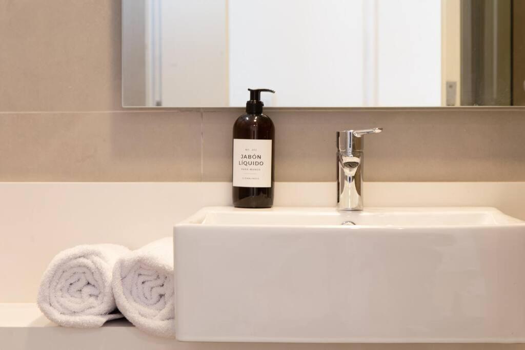 Almez Stunning Deluxe Apartamento
