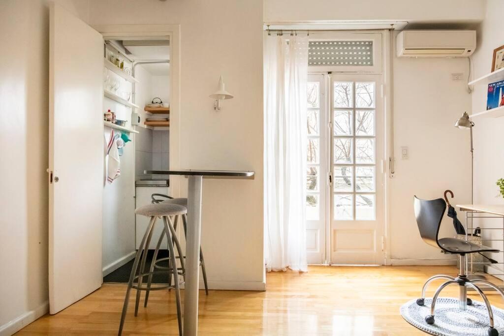Apartamento Chic En Recoleta. Sol, Calidez Y Ubicacion. Ciudad Autónoma de Buenos Aires