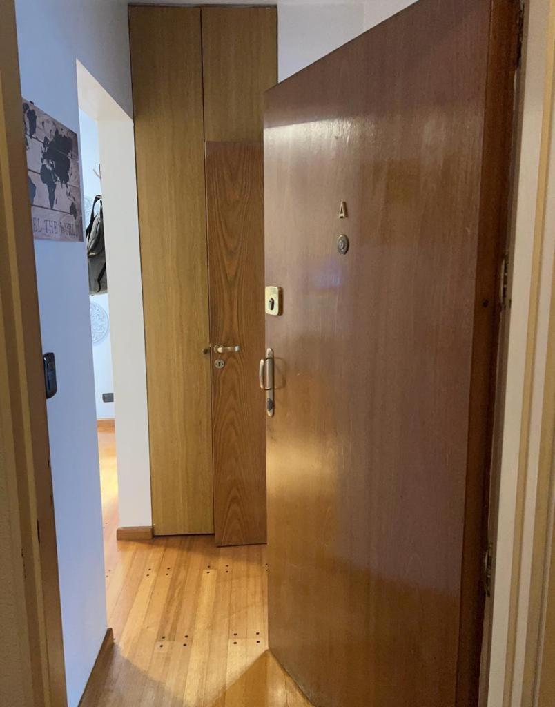 Experiencia Aguirre A Dos Cuadras Del Subte B. Corazon De Outlets, Comercios Y Bares Gastronomicos. Apartamento *