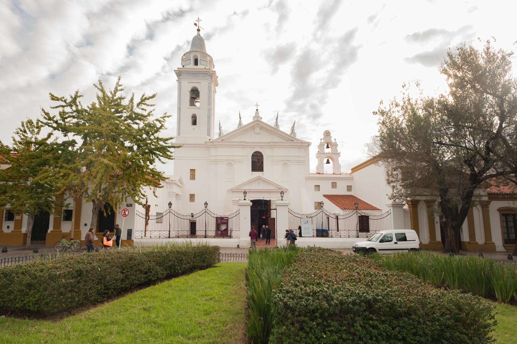 Acogedor Pleno Barrio De Recoleta 2c *