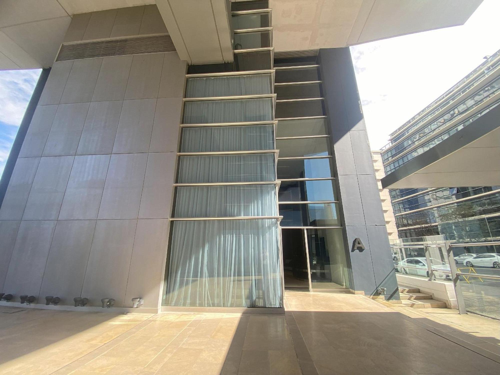 Apartamento Puerto Madero Piso 20 Vista A La Ciudad 67 Mts2 *