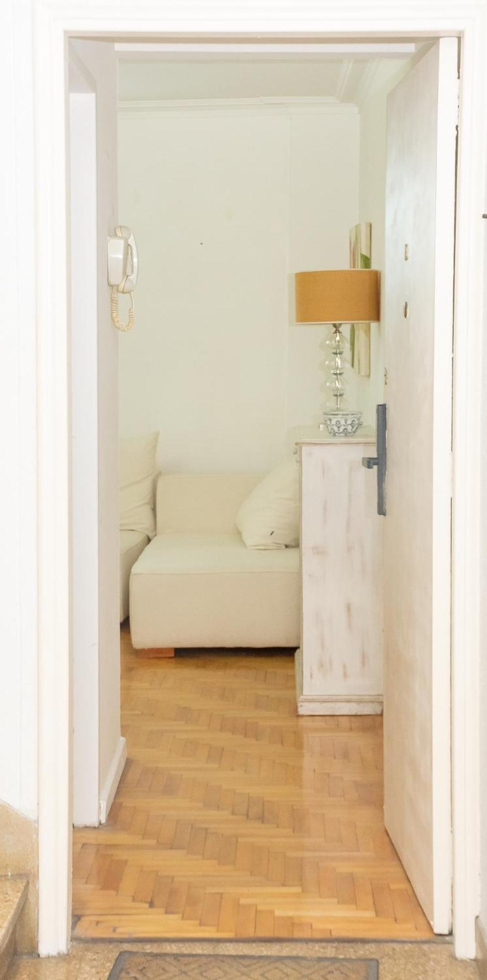 Arenales Recoleta 3pax * Ciudad Autónoma de Buenos Aires