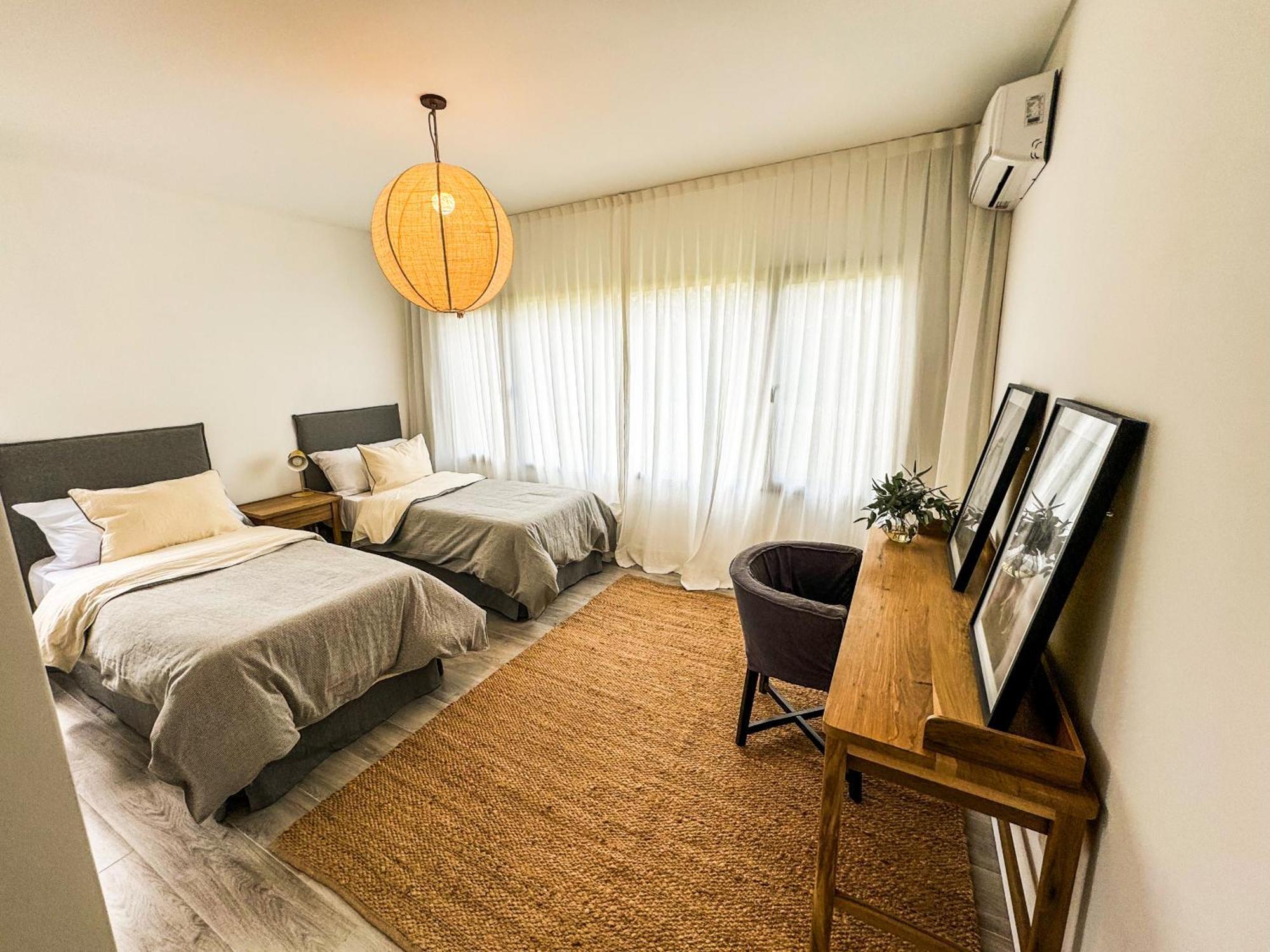 Rentup - Retiro De Lujo Casa Moderna Con Jardin Y Piscina En Pilar * Ciudad Autónoma de Buenos Aires