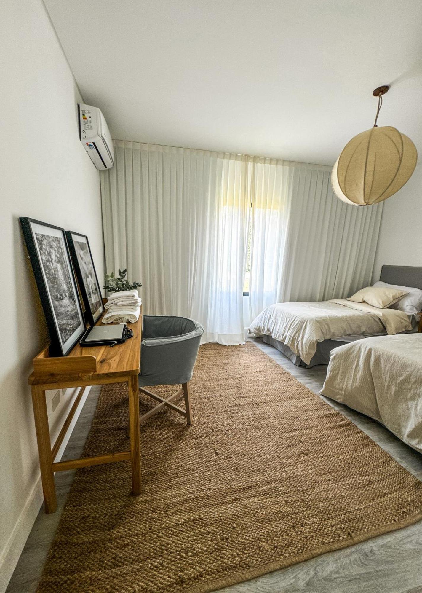 Сasa de vacaciones Rentup - Retiro De Lujo Casa Moderna Con Jardin Y Piscina En Pilar *