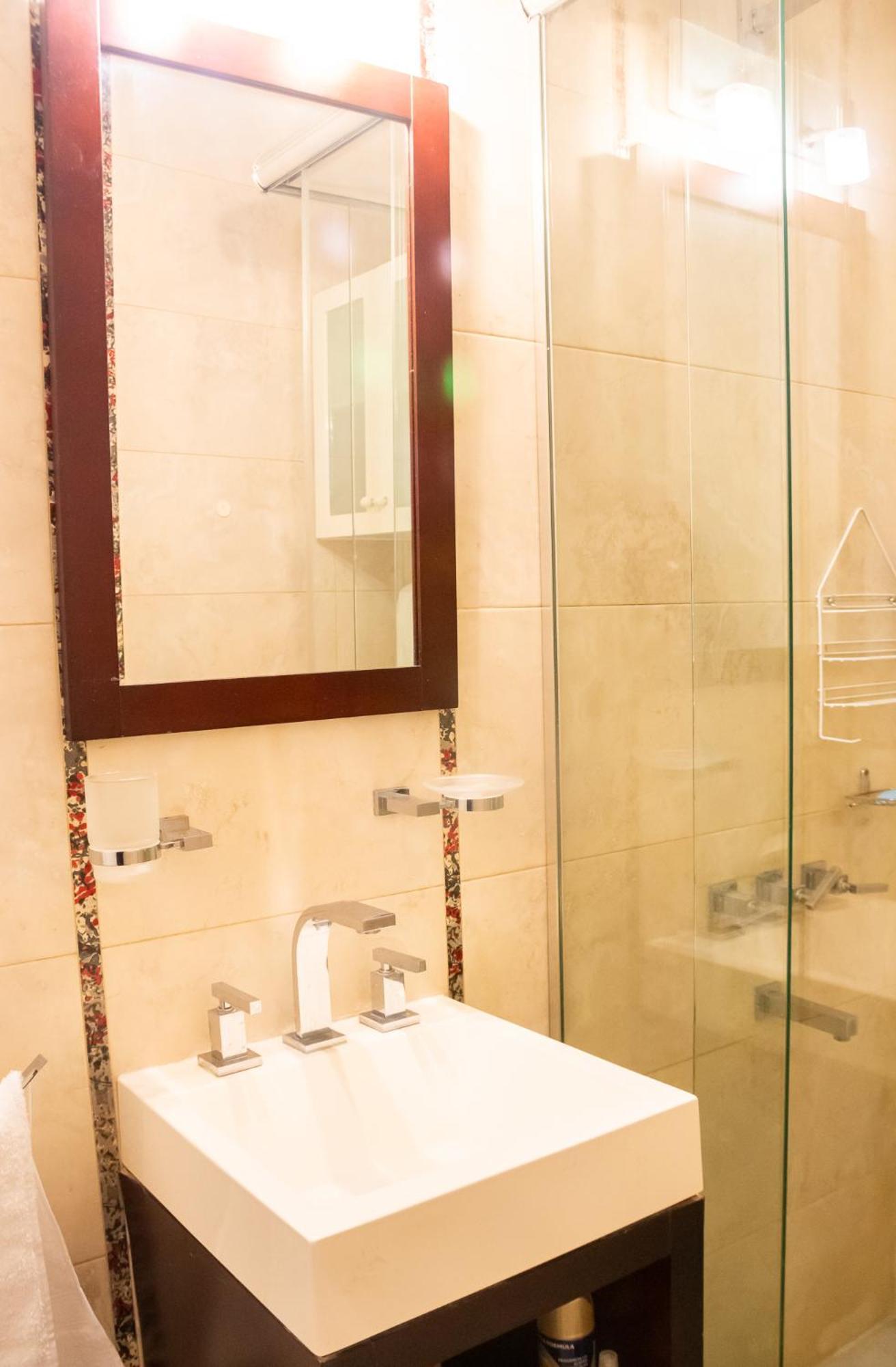 Arenales Recoleta 3pax Ciudad Autónoma de Buenos Aires