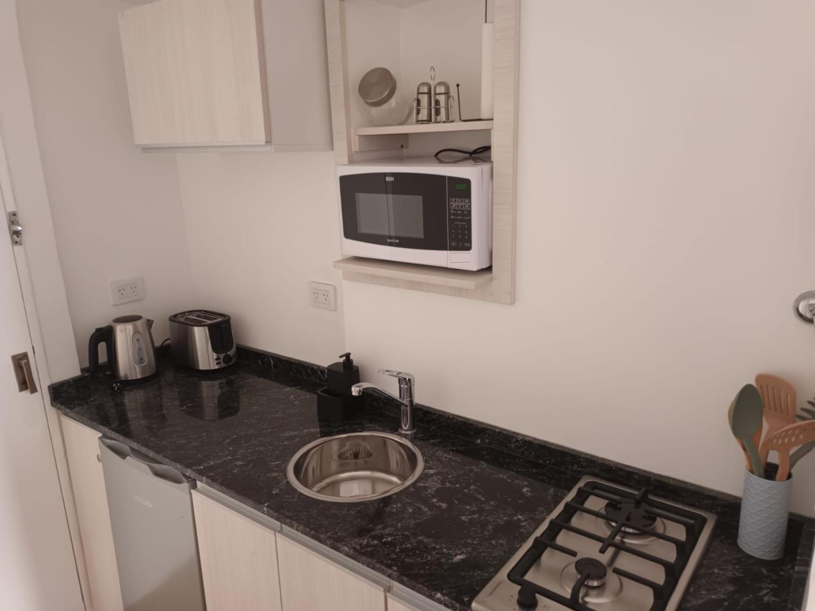 Apartamento Imperdible En Recoleta 2 - Con Balcon, Todo Luz! *