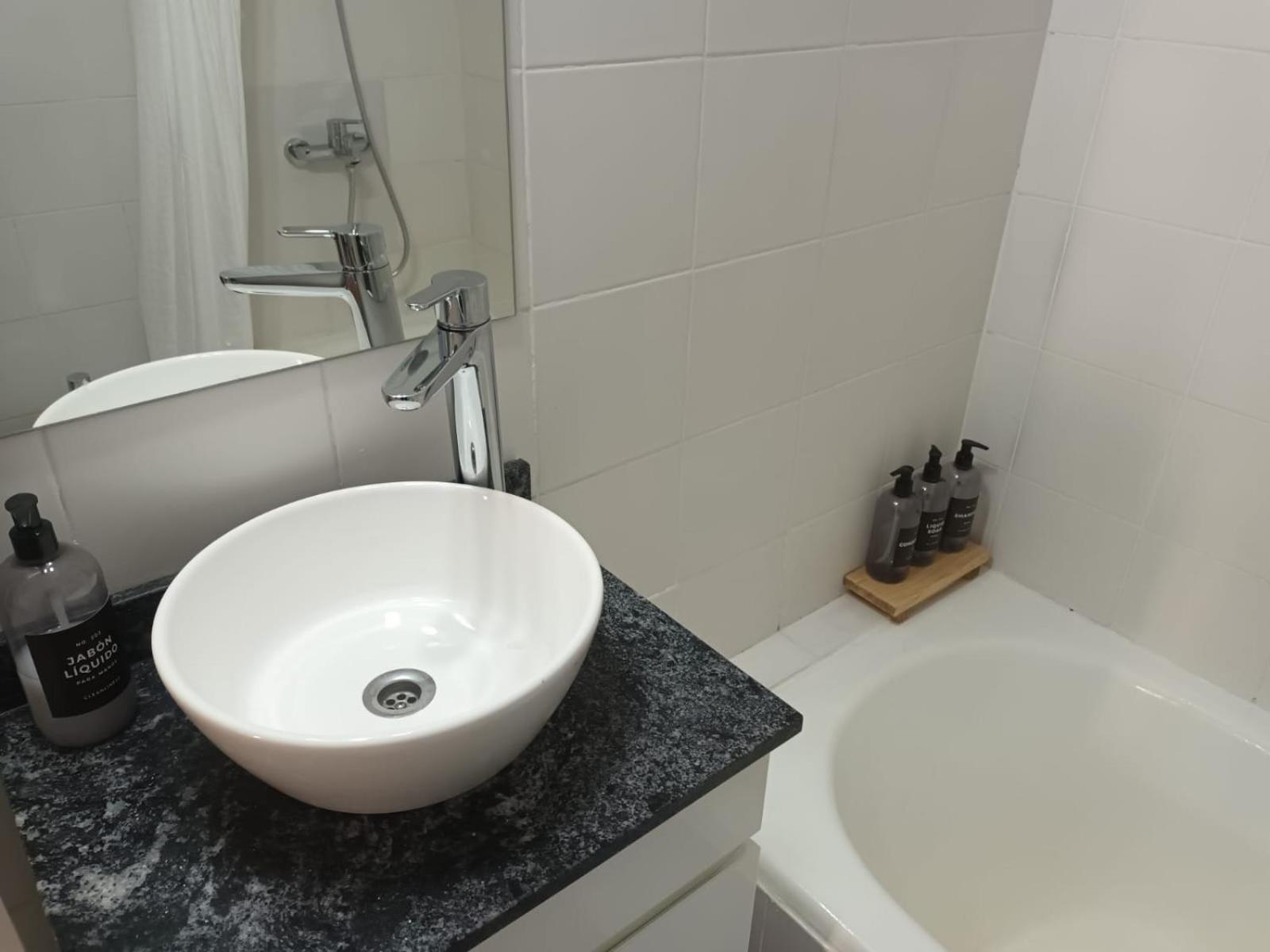 Imperdible En Recoleta 2 - Con Balcon, Todo Luz! * Ciudad Autónoma de Buenos Aires