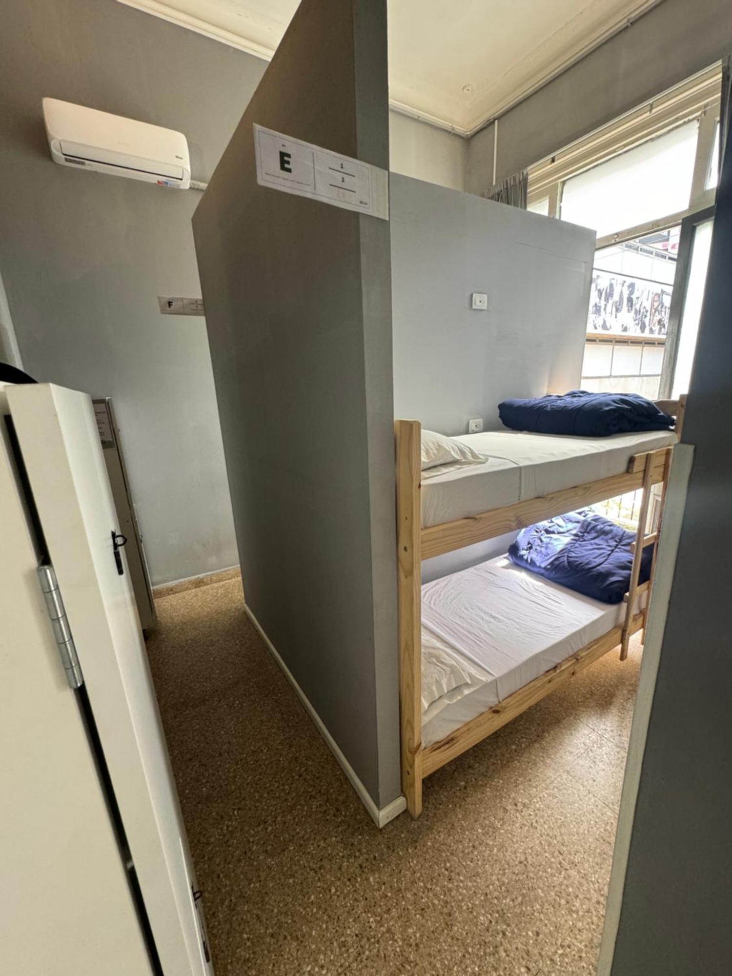 Lead Hostal