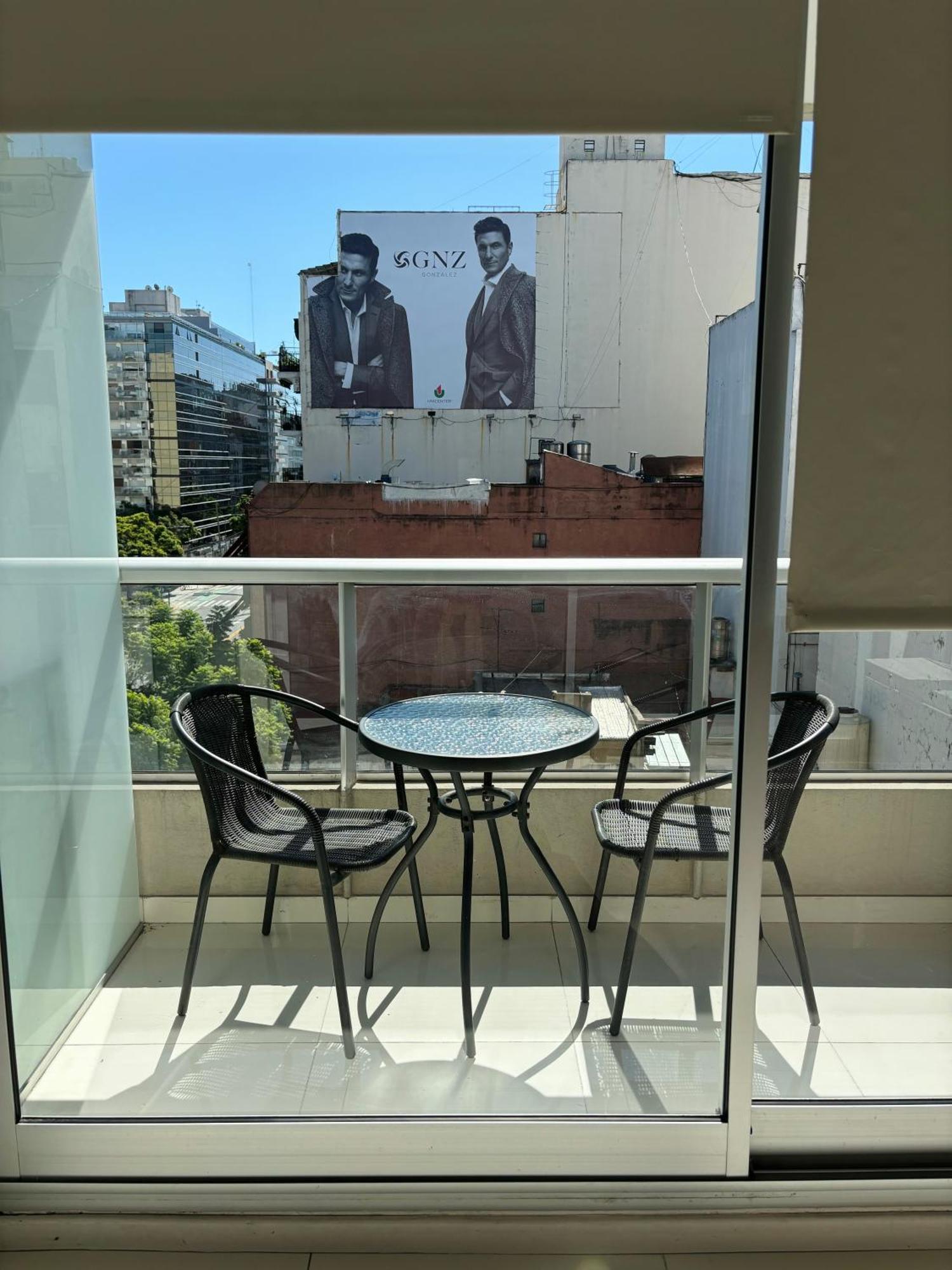 Monoambiente Luminoso Con Balcon Sobre Libertador -belgrano Cerca De River - Fleni - Bosques De Palermo Y Barrancas De Belgrano Apartamento *
