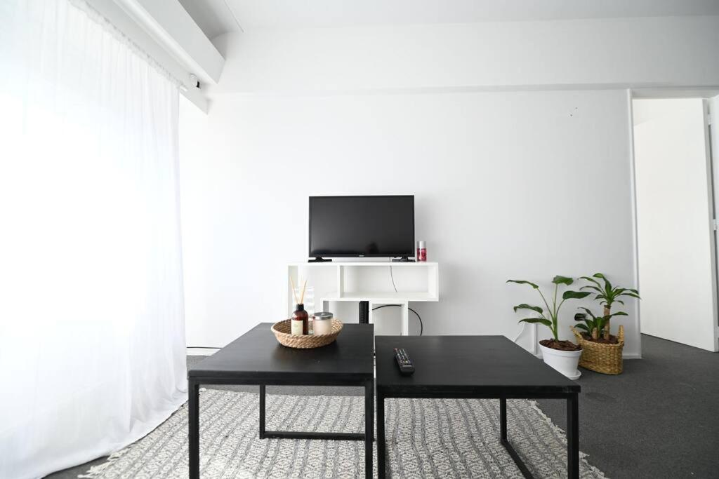 Dos Ambientes Super Luminoso En Retiro Piso 15 Apartment Buenos Aires
