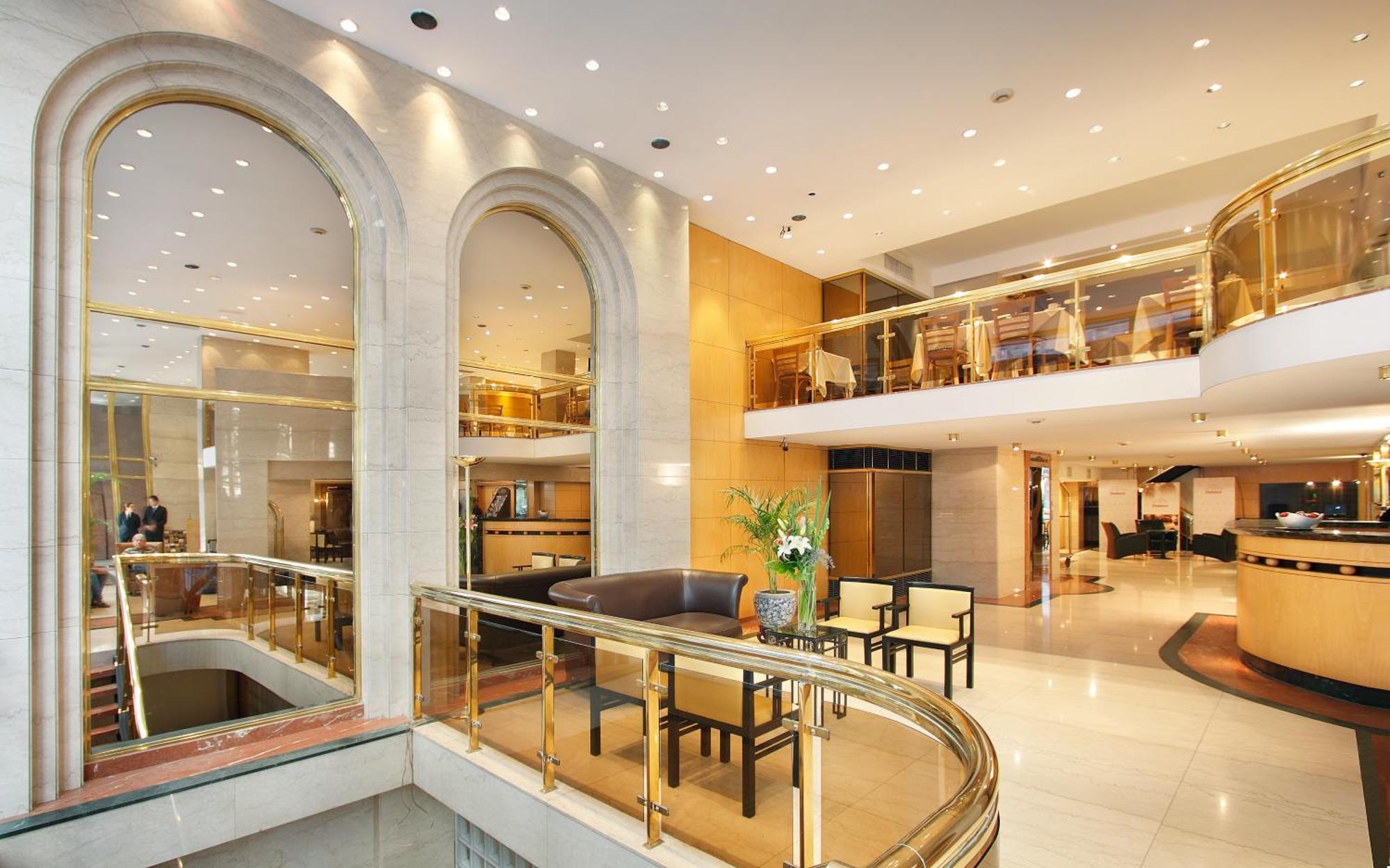 Dolmen Hotel
