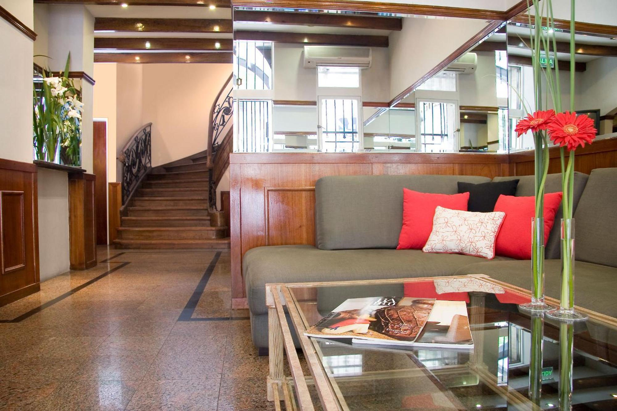 Petit Recoleta Hotel