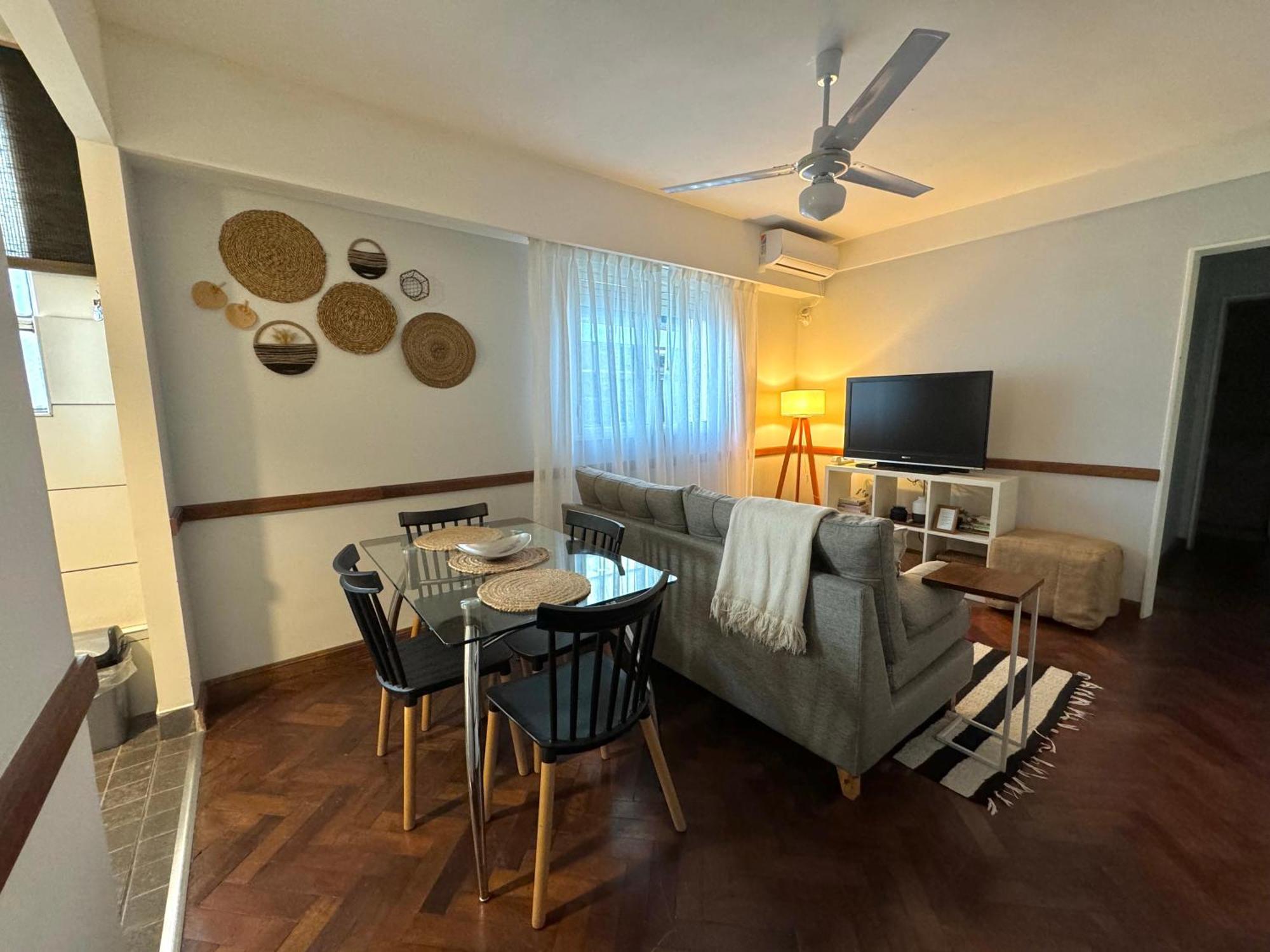 Apartamento Renovado Departamento En El Corazón De La Ciudad *