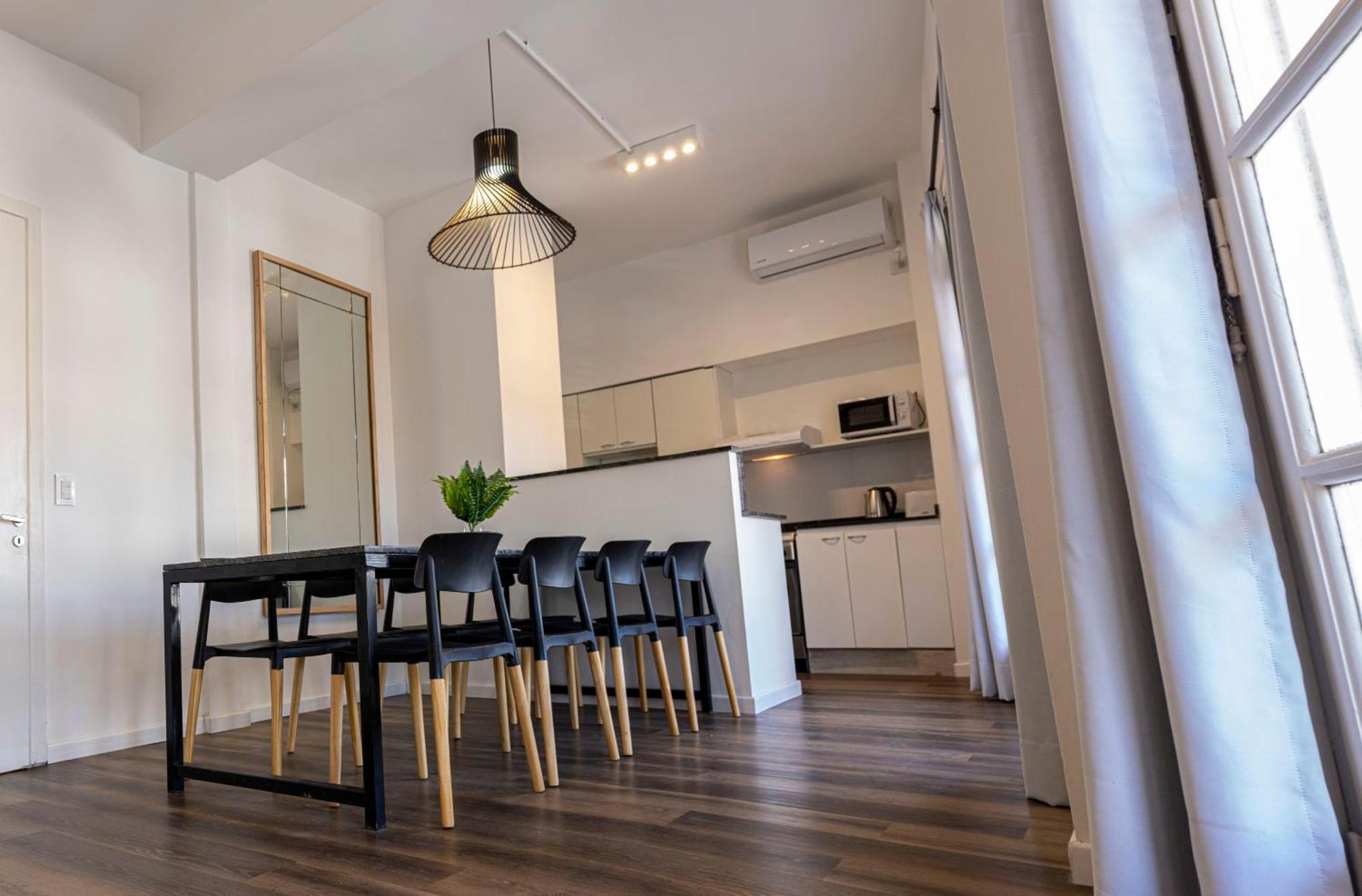 Fliphaus Niceto Vega - 3 Bd Event Friendly Apartment