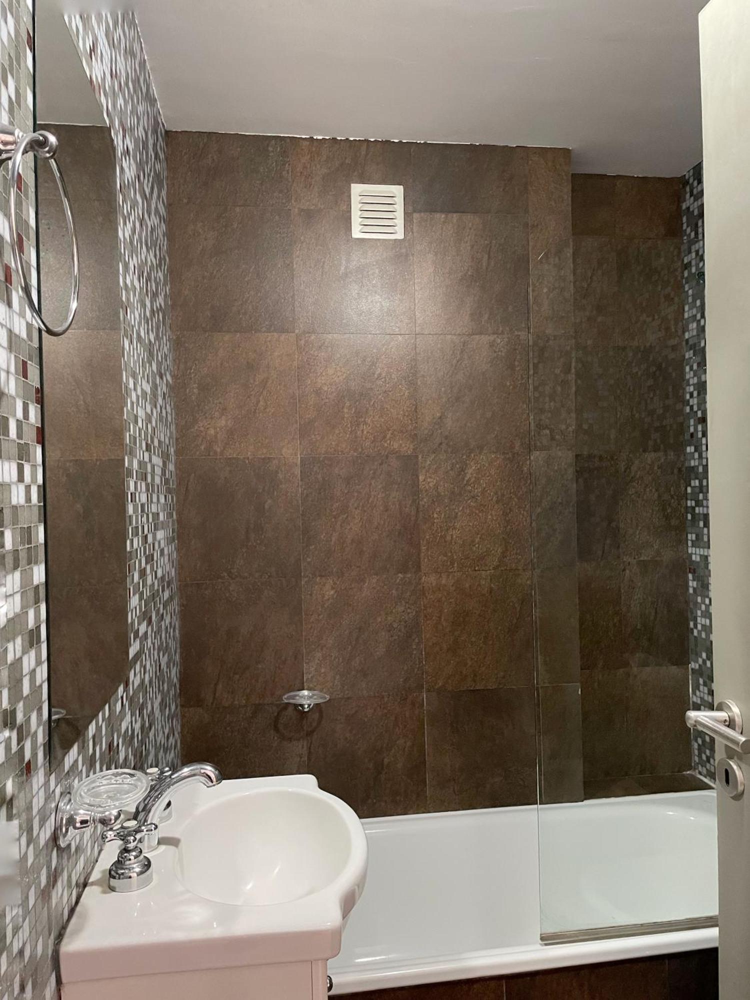Apartamento Movistar Arena - Departamento Moderno, Comodo, Luminoso - Hasta 3 Huespedes - Crespo *