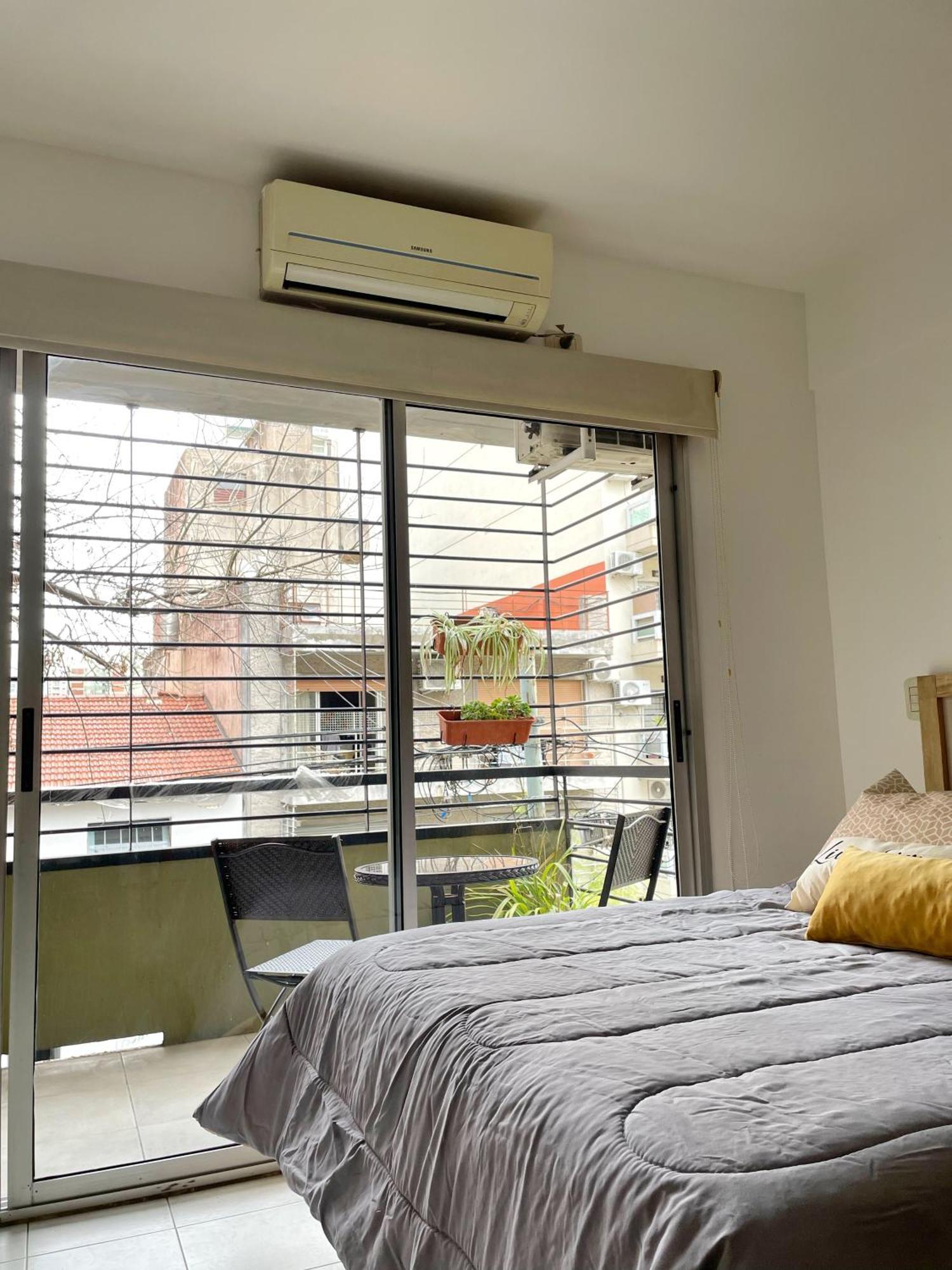 Movistar Arena - Departamento Moderno, Comodo, Luminoso - Hasta 3 Huespedes - Crespo Apartamento Buenos Aires
