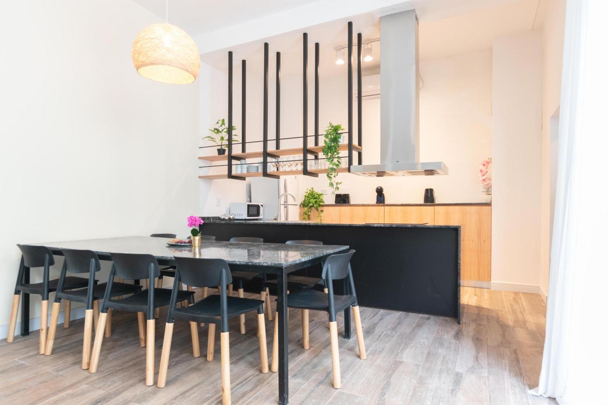 Сasa de vacaciones Fliphaus Malabia 2100 - Lux 5 Bd Pool & Patio *