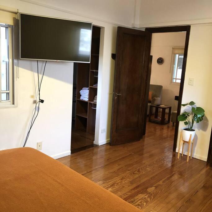 Dpto 2 Amb Luminoso En San Telmo Con Lavarropas, A 400mts Uade Apartamento