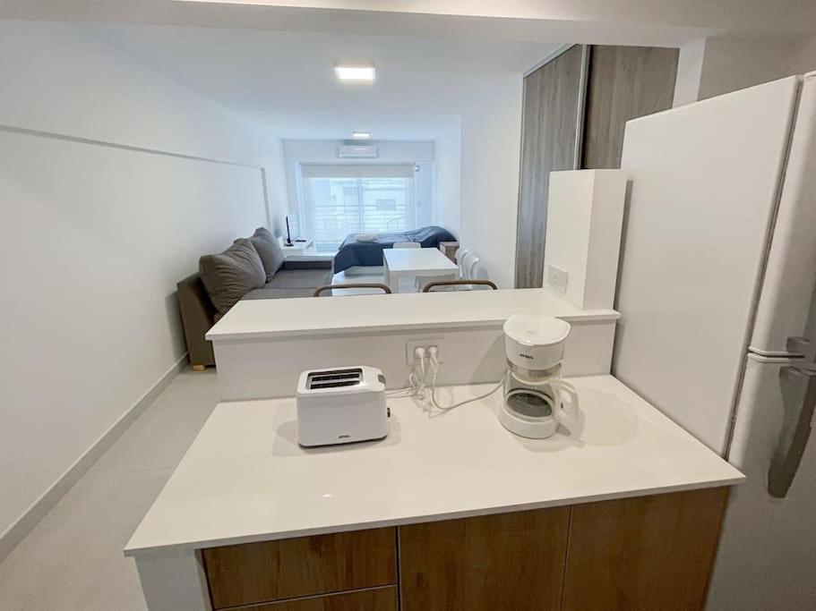 Moderno Estudio Con Balcon Y Piscina- 5l Buenos Aires