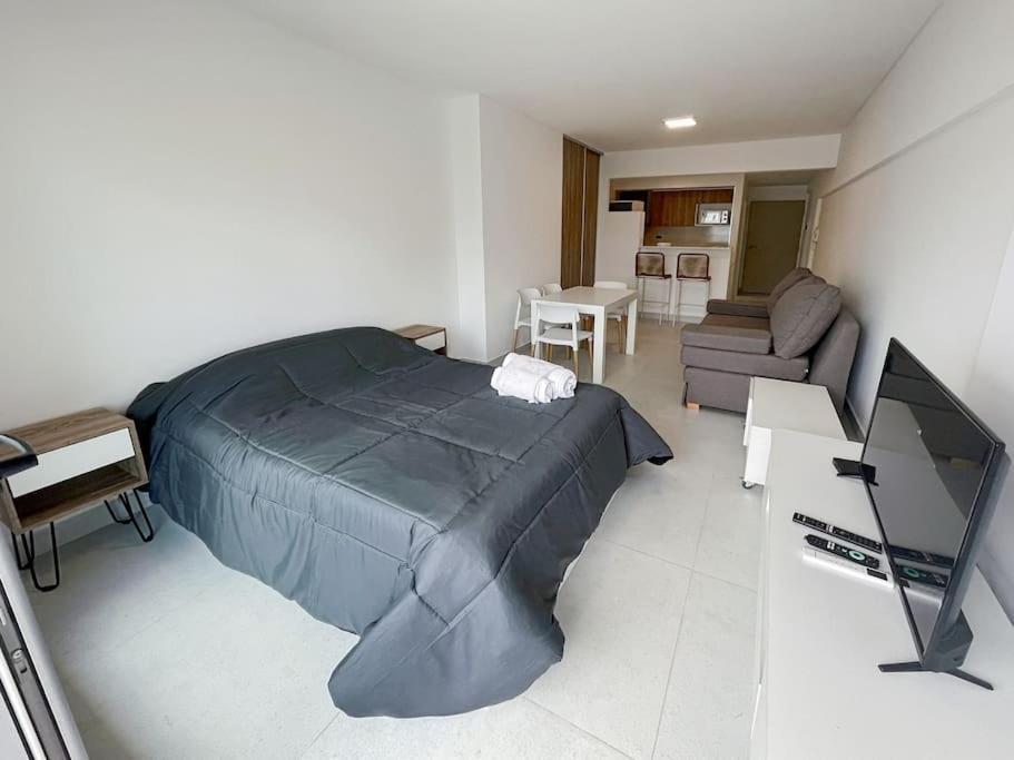 Moderno Estudio Con Balcon Y Piscina- 5l Apartamento *