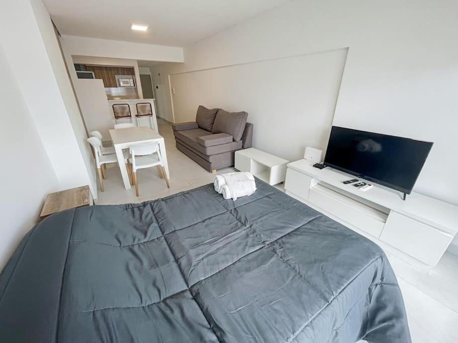 Moderno Estudio Con Balcon Y Piscina- 5l Apartamento Buenos Aires