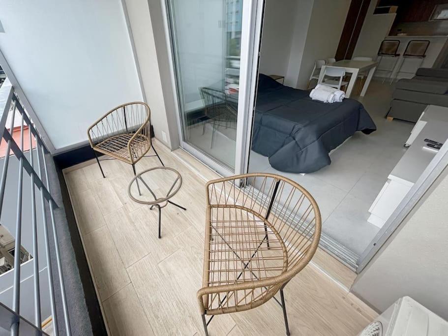Moderno Estudio Con Balcon Y Piscina- 5l Apartamento