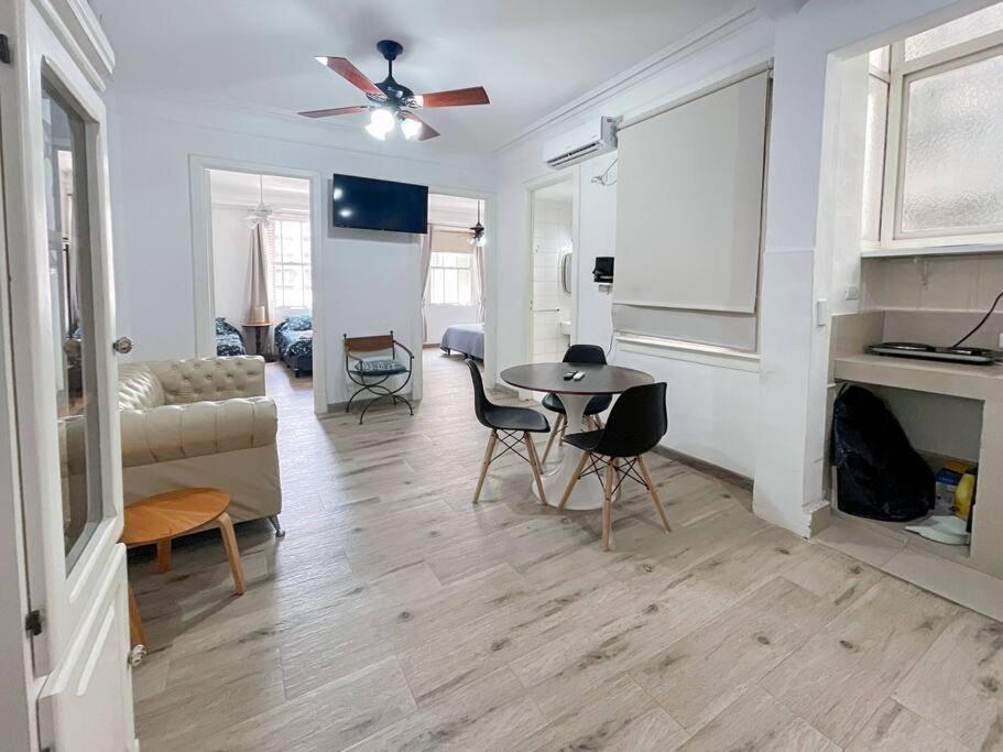 Hermoso Apto Pleno Centro 4- Corrientes2 Apartamento *