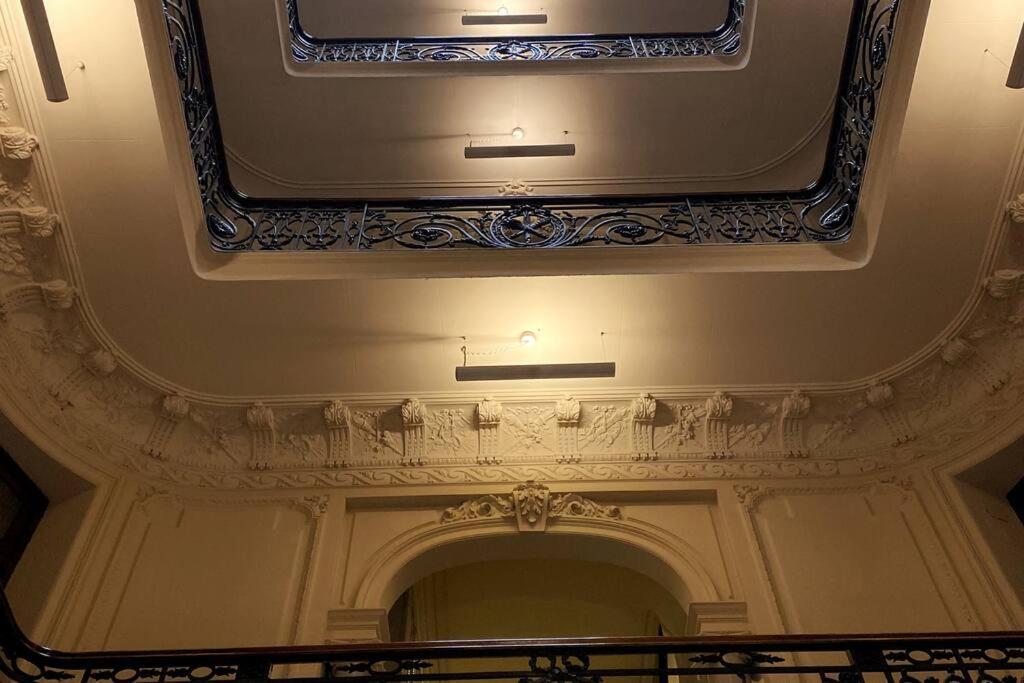 Historico Departamento En El Centro * Ciudad Autónoma de Buenos Aires