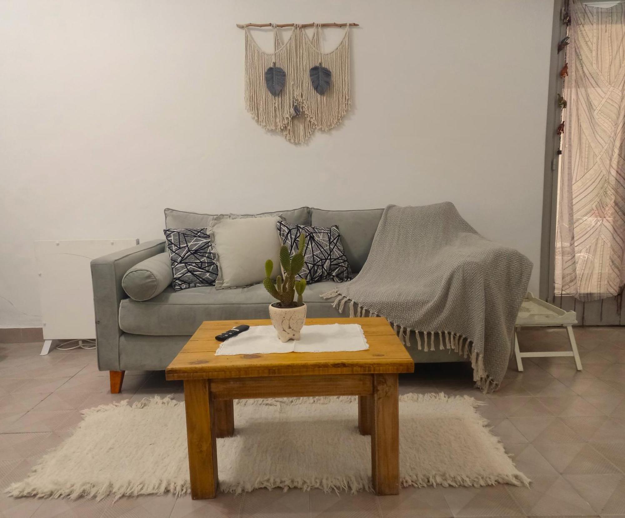 Hermoso Y Amplio Departamento En Caballito 4 Personas *