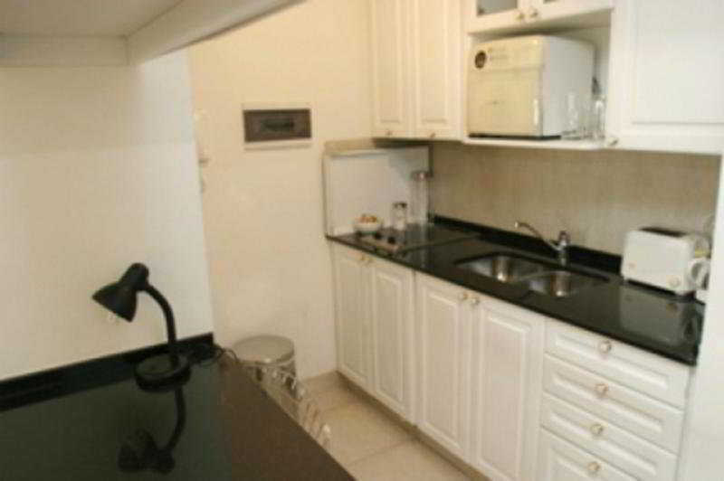 Hotel Premier Arenales Suites Ciudad Autónoma de Buenos Aires