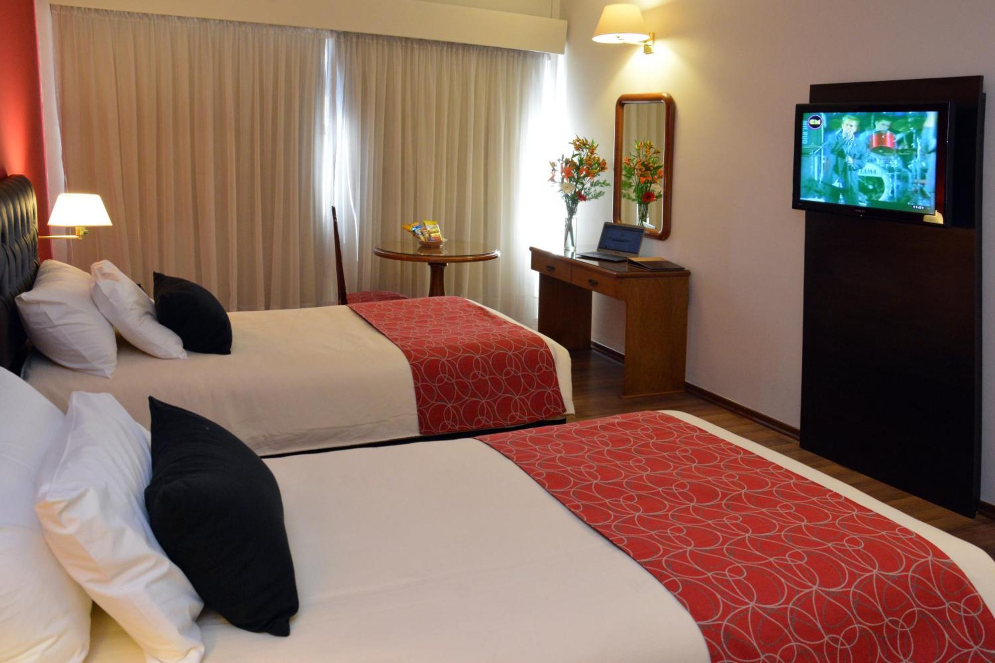 Hotel Centuria 4*