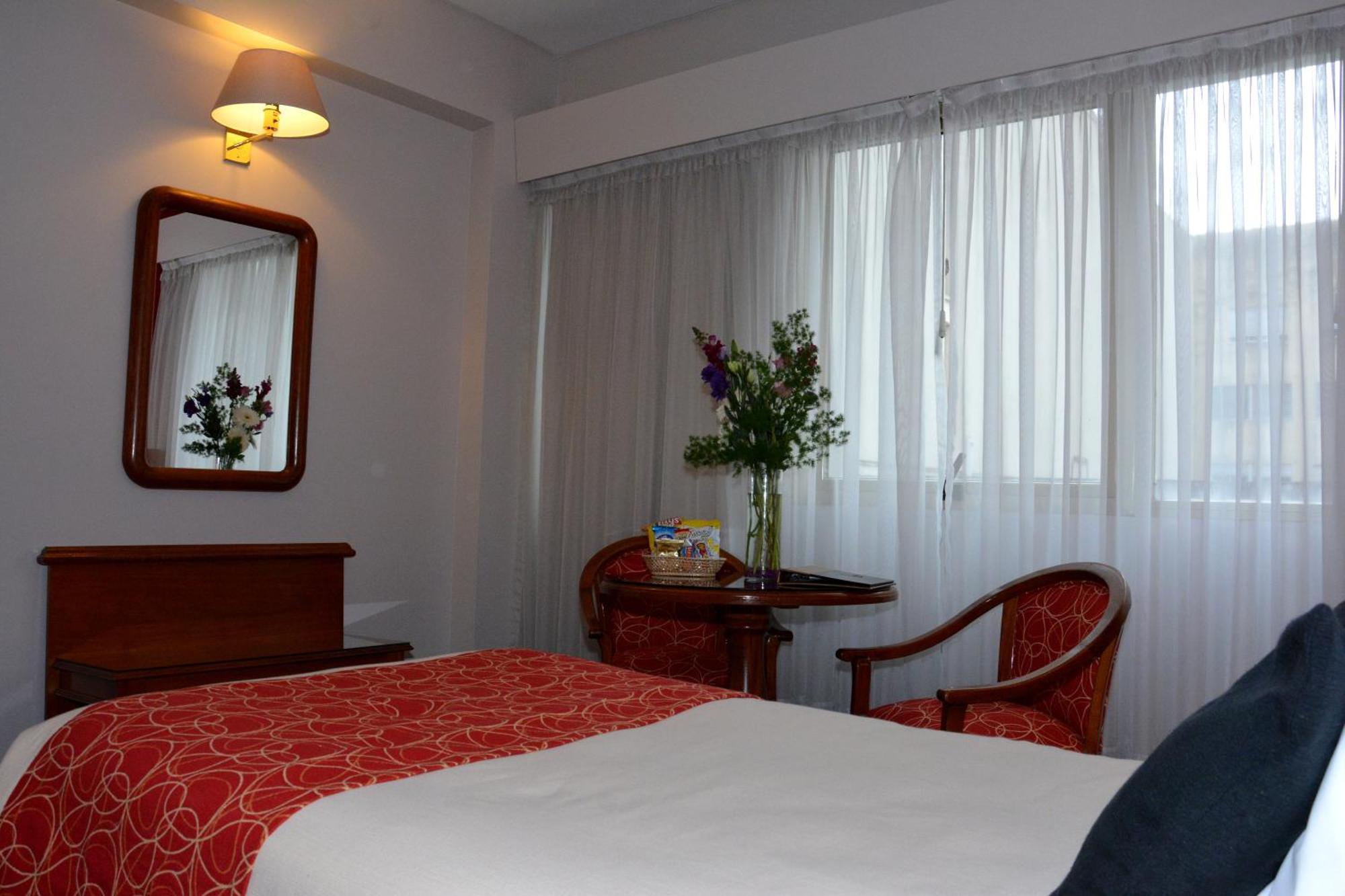 Centuria Hotel