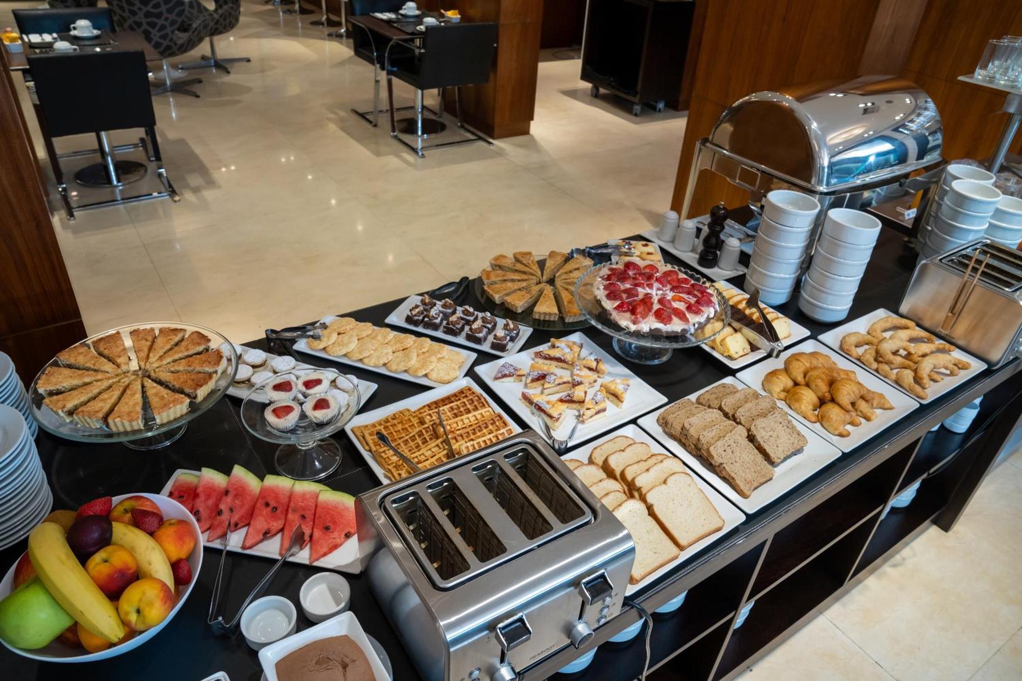 Hotel Metropolitano Supara 4*