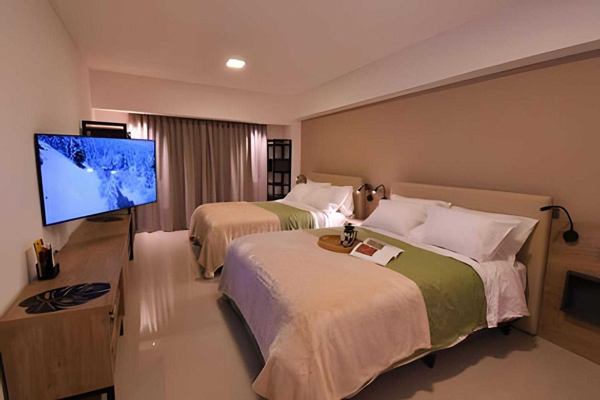 Luxury At Paseo De La Cisterna