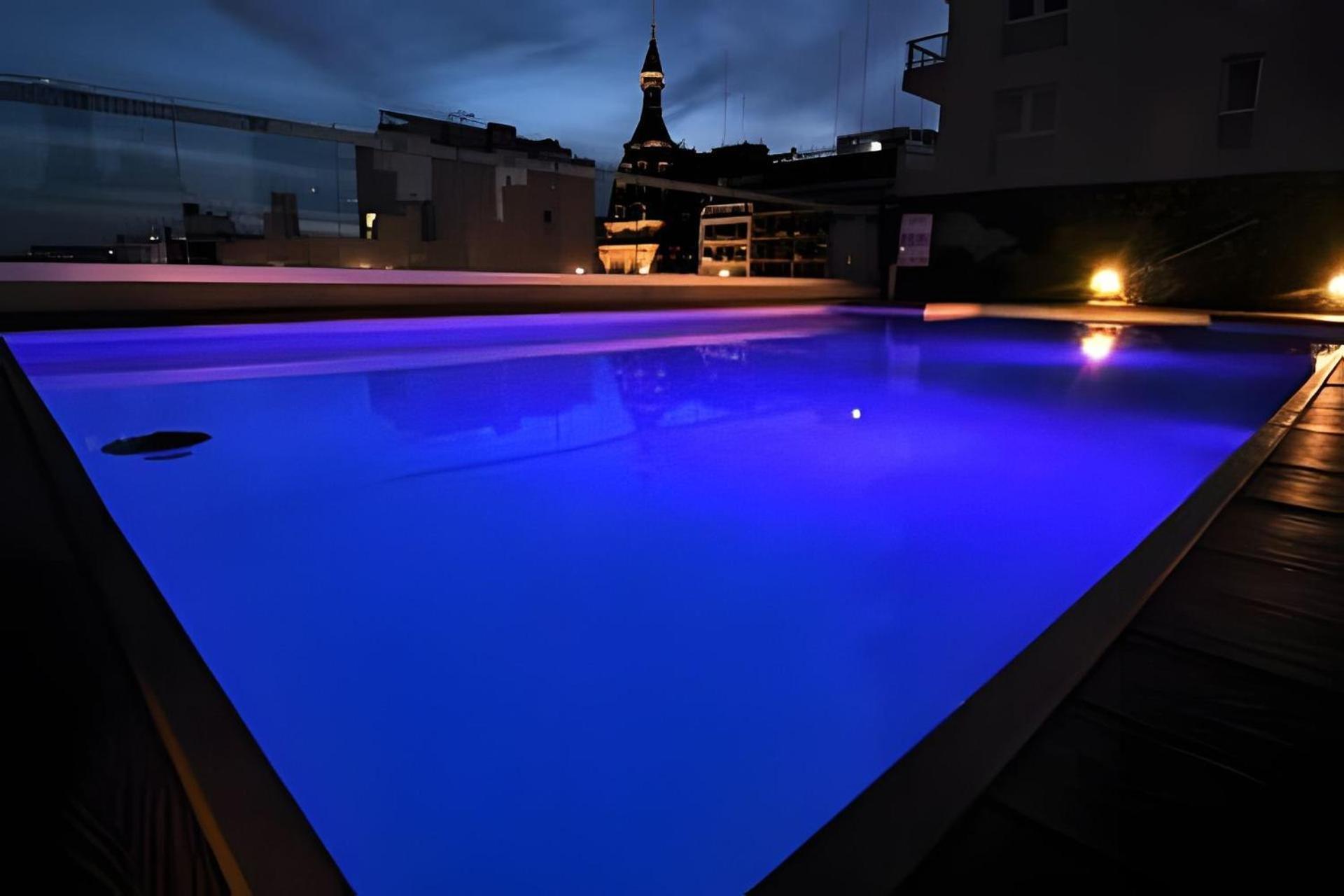 Luxury At Paseo De La Cisterna Apartamento
