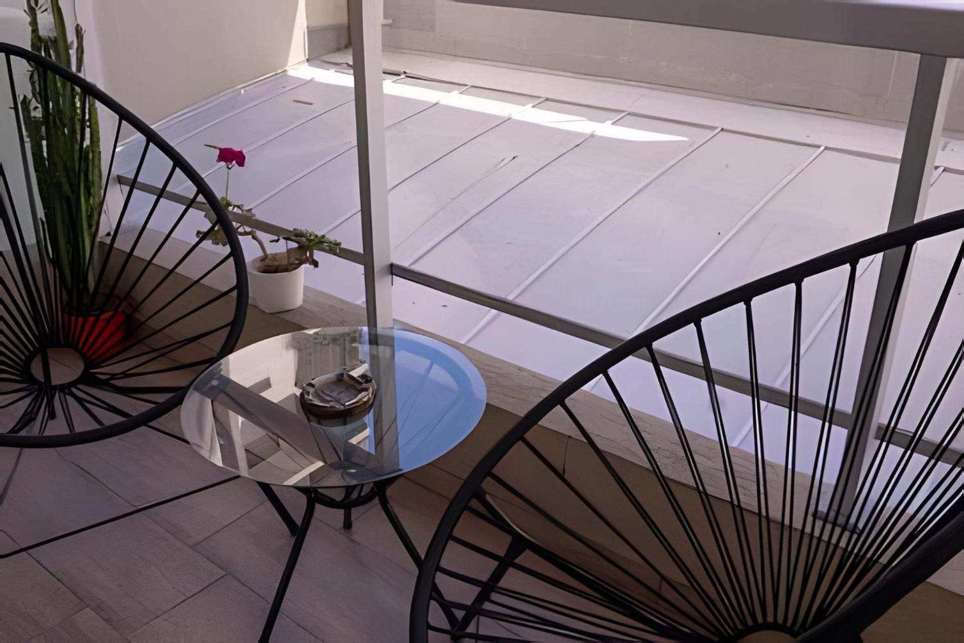 Luxury At Paseo De La Cisterna