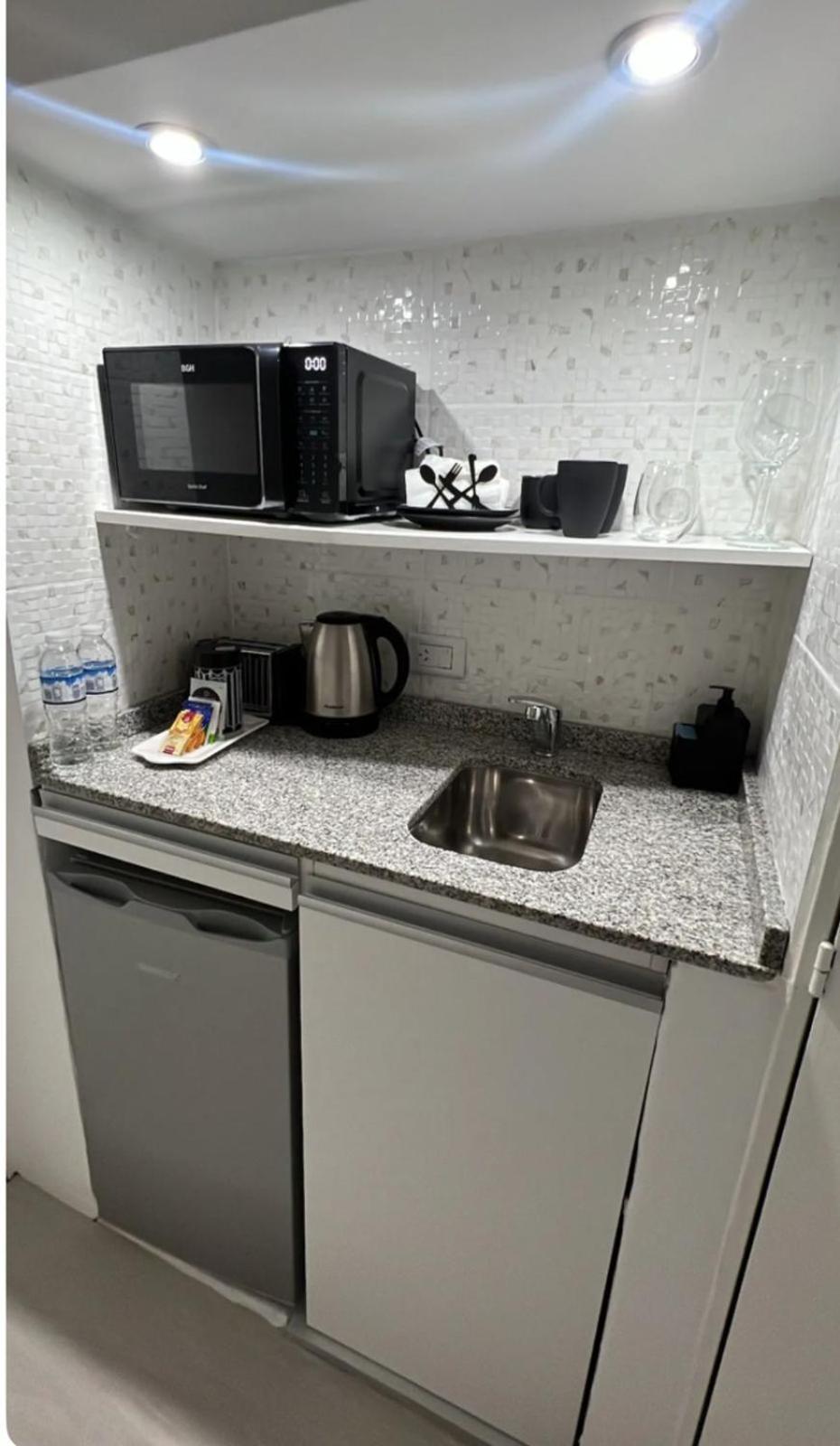 Apartamento Black & White - Cerca Del Obelisco