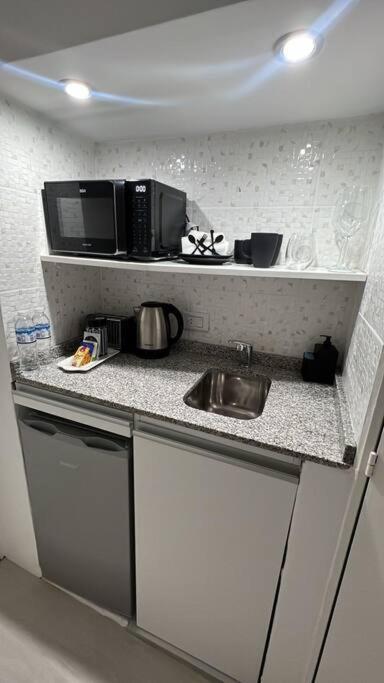 Black & White - Cerca Del Obelisco Apartamento Ciudad Autónoma de Buenos Aires