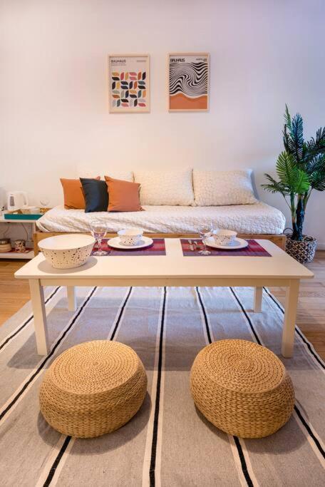 Warm, Quiet & Inviting Retreat - Steps From Palermo *