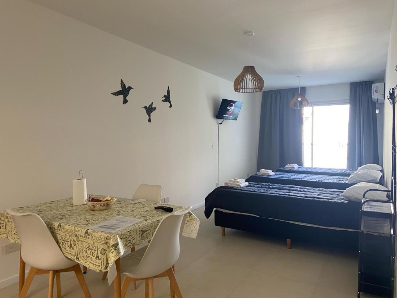 Apartamento Crystal Lavalle 1725 *