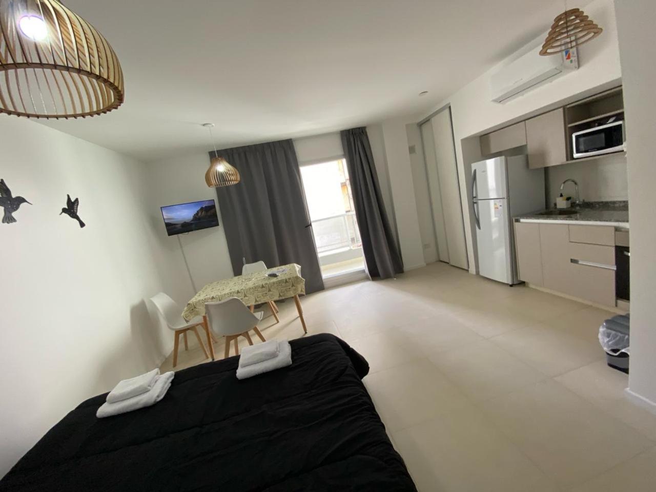 Crystal Lavalle 1725 Apartamento
