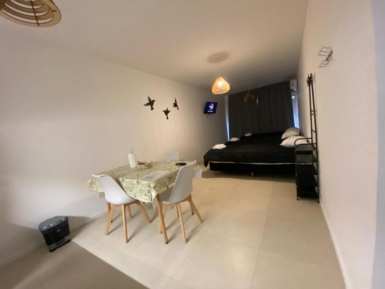 Crystal Lavalle 1725 Apartamento