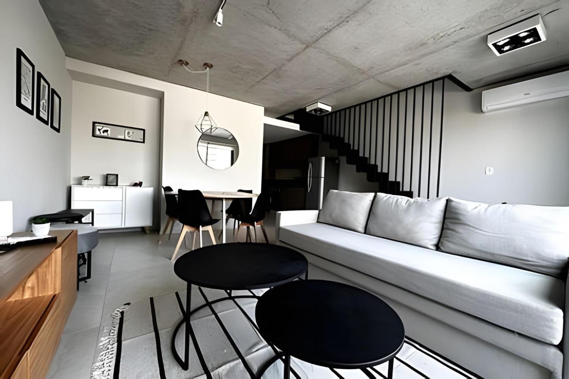 Enjoy Vallanhost @ Matienzo Lot - 112 *