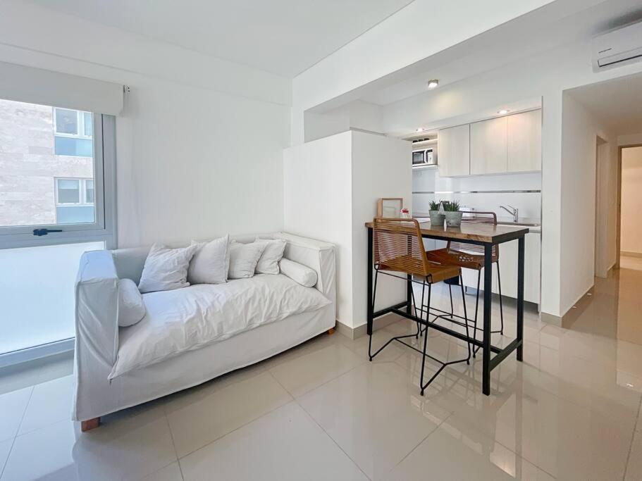 Ayres Alquileres- Estudio En San Telmo- Paseo De La Cisterna- Uf 335 Apartamento Ciudad Autónoma de Buenos Aires