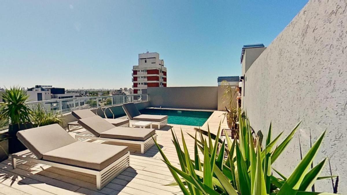 Panoramic Penthouse: Luxury Living With Gym, Pool, And Party Salon Apartment *
