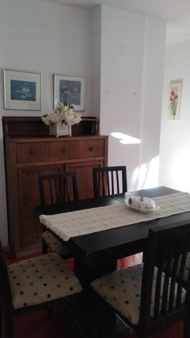 Bright & Spacious Flat In Almagro-perfect For Groups And Families Apartamento Ciudad Autónoma de Buenos Aires