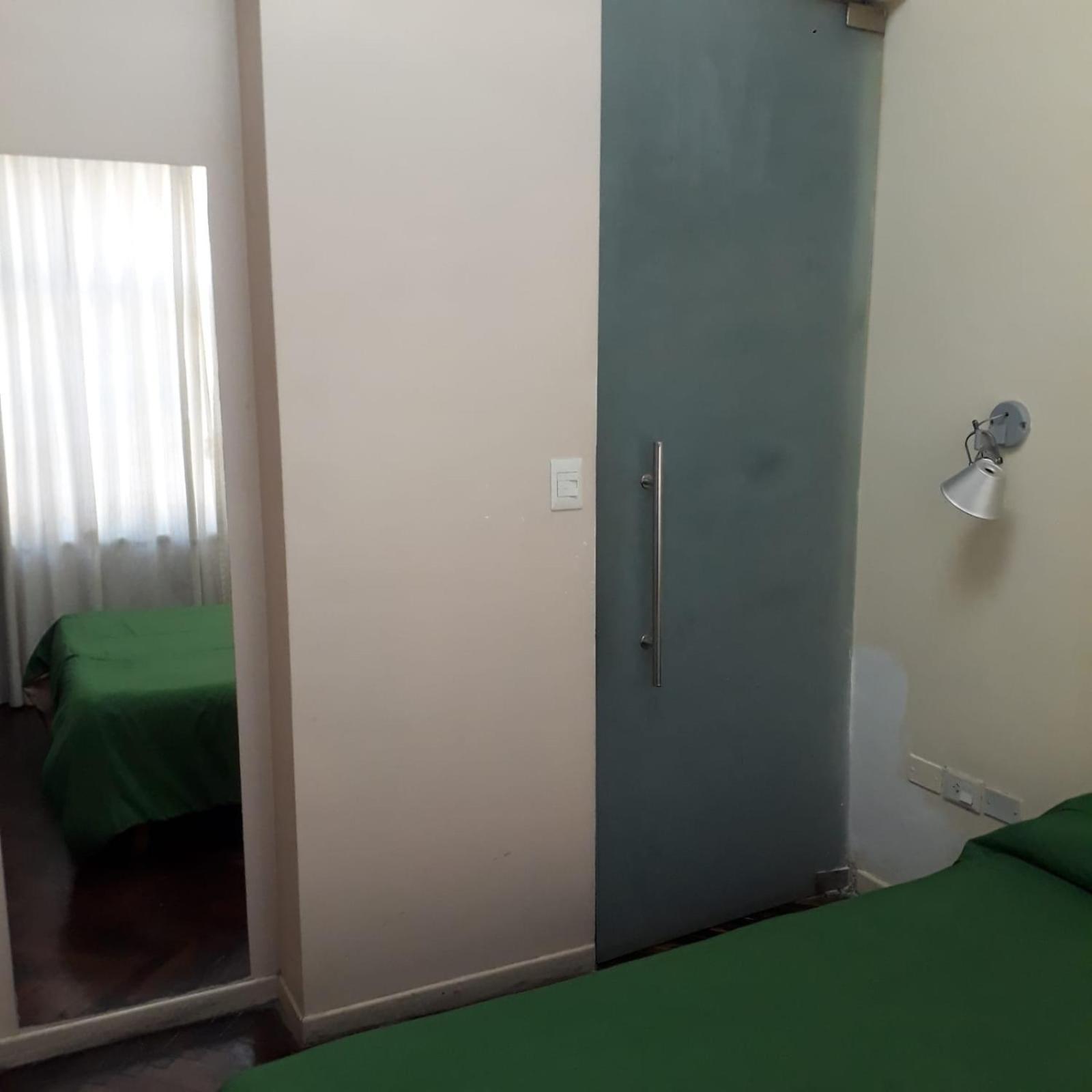 Hotel Suipacha Inn, A 100 Mts Del Obelisco Y A 100mts De Av Corrientes Ciudad Autónoma de Buenos Aires