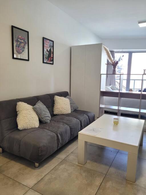 Moderno Monoambiente Gym Piscina Seguridad 24hs Hom Edificio Subte D Apartamento *