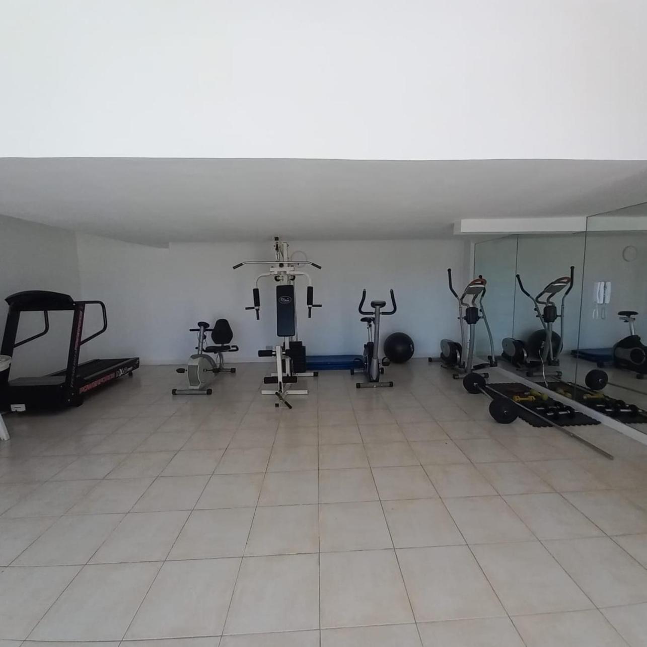 Fliphaus Melo 2000 - Lux 1 Bd Recoleta Mall *