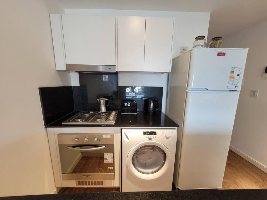 Hermoso Estudio Piscina Lavarropas Seguridad Palermo 50mts Trinidad Apartamento Ciudad Autónoma de Buenos Aires